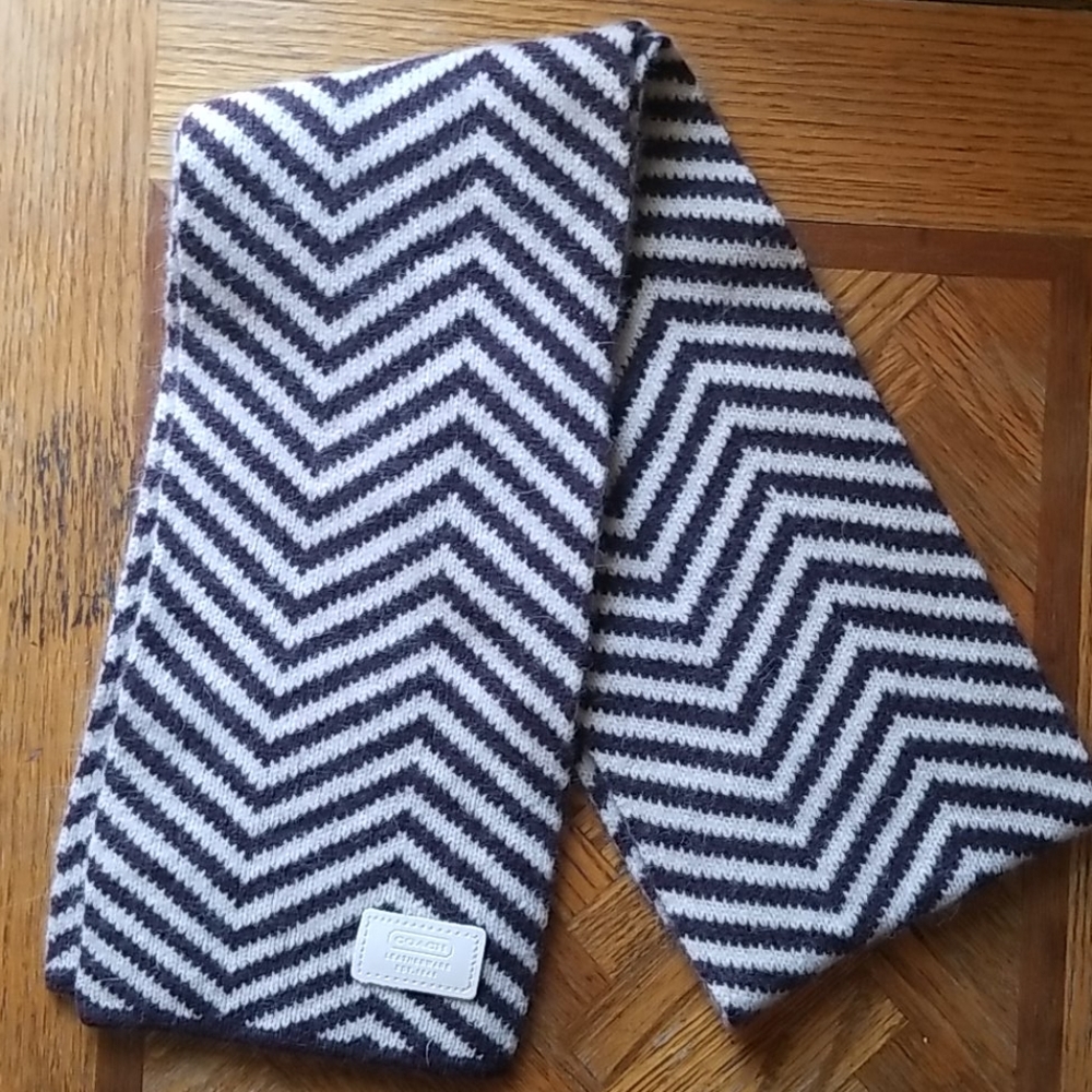 Coach Brown Chevron lambs wool scarf